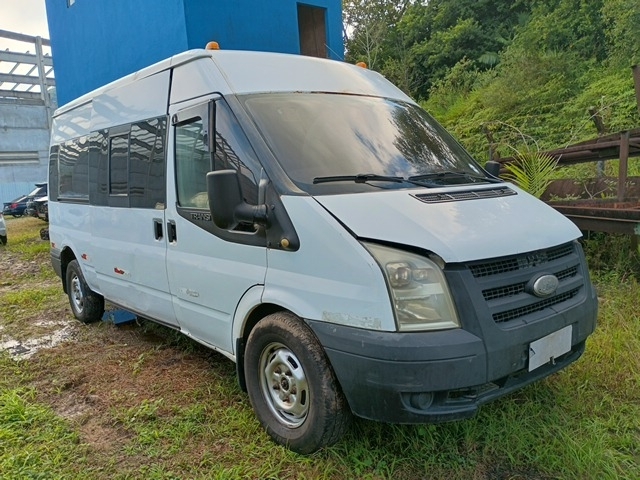 FORD TRANSIT 350L BUS 2010 / 2010